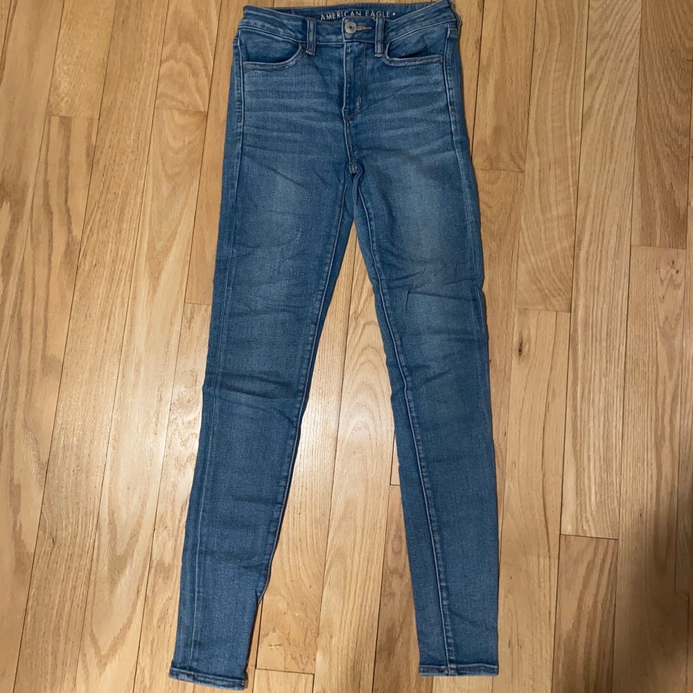 American Eagle High Rise Skinny Jean